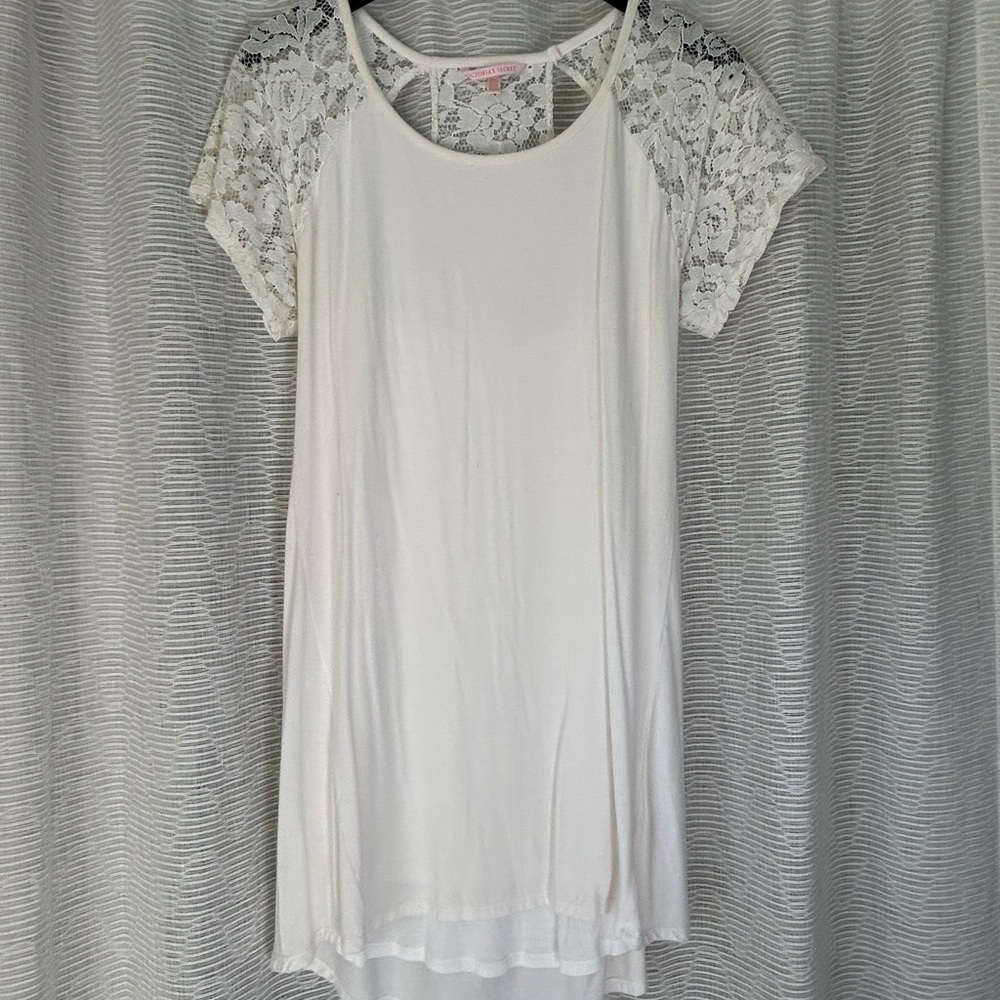 White Lace open back tshirt dress